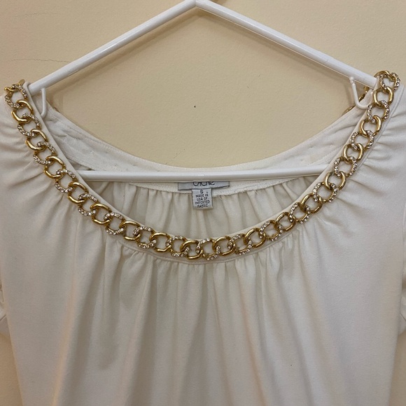 cache white top with hardware - Picture 5 of 5